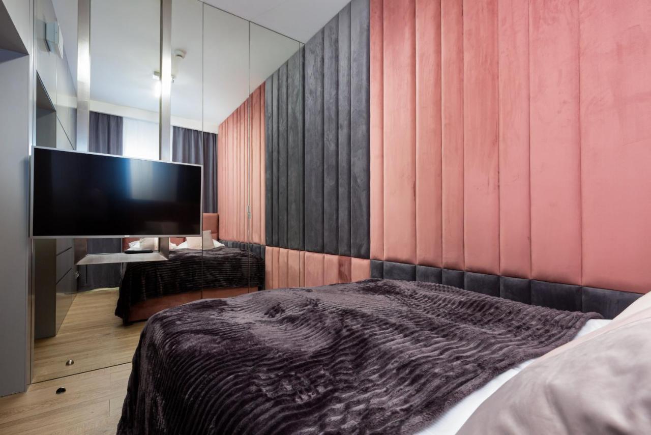 Premium Apartments Business Center By Renters Prestige Warsawa Bagian luar foto